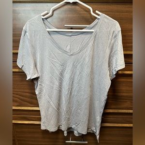 Lululemon Jericho V *Light P2P 19.5” Size 8/10